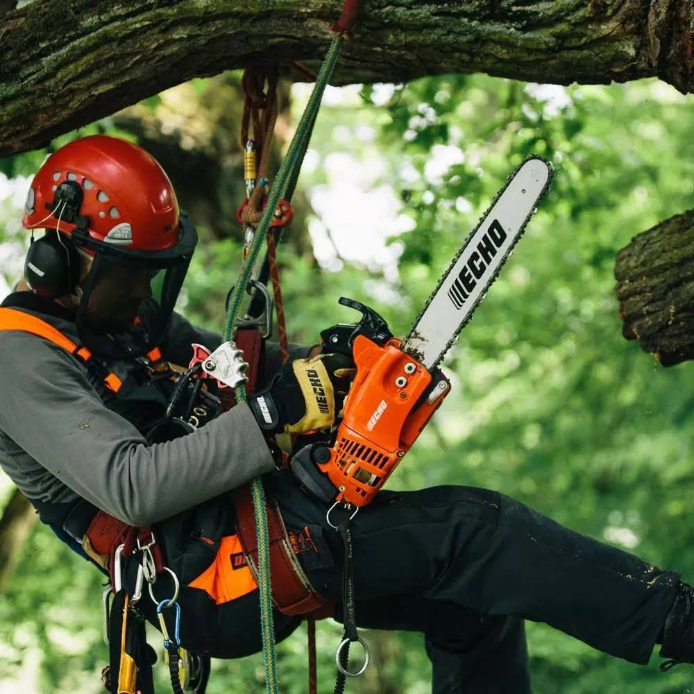 26.9cc Chainsaw with 12" Bar Length